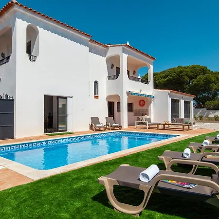 Bellegarde - Piscina Aquecivel E Bbq Em * Albufeira